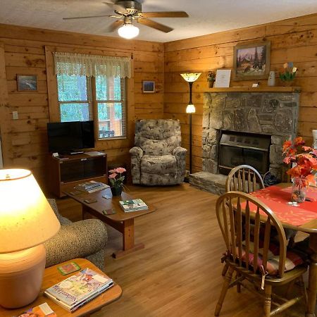 Misty Creek Log Cabins Maggie Valley Buitenkant foto